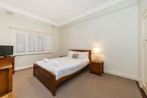 Inner Western Suburbs Retreat - Yamba Accommodation 23
