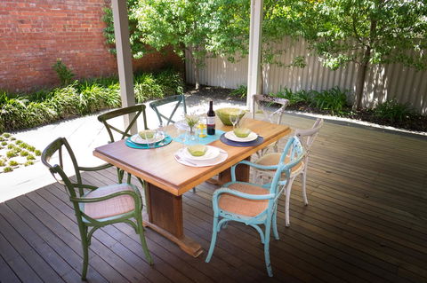 Inner Western Suburbs Retreat - Yamba Accommodation 4