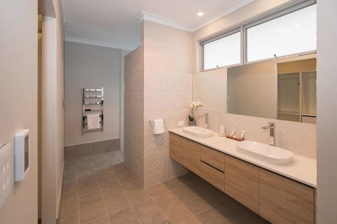 Busselton Beachside - A Slice Of Heaven - Yamba Accommodation 8