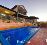 3 Kestrel Place - PRIVATE JETTY  POOL
