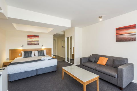 Ascot Quays Apartment 102 - Yamba Accommodation 13