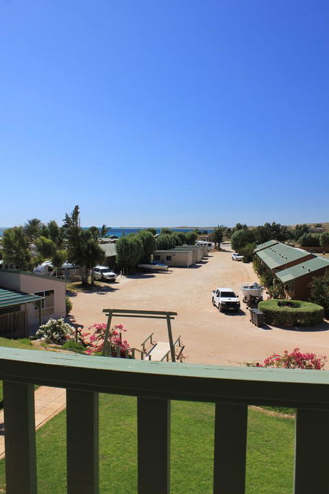 Ningaloo Coral Bay â€“ Bayview - Yamba Accommodation 21