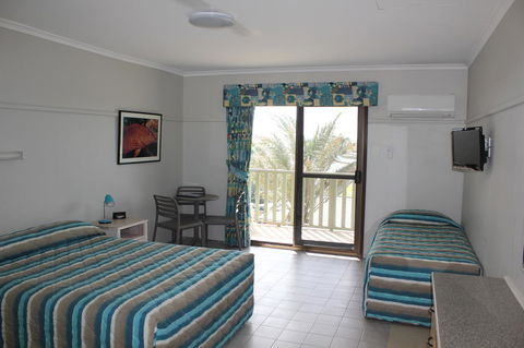 Ningaloo Coral Bay â€“ Bayview - Yamba Accommodation 15