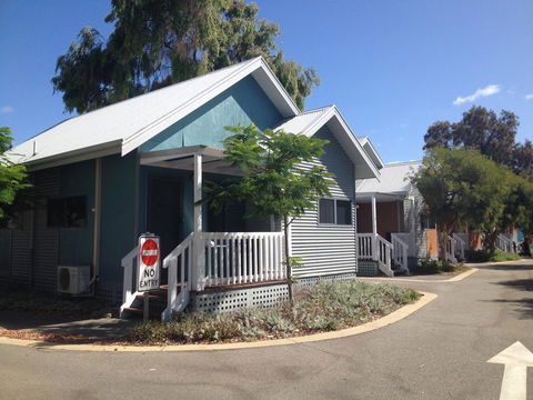 Mandurah Ocean Marina Chalets - Yamba Accommodation 38
