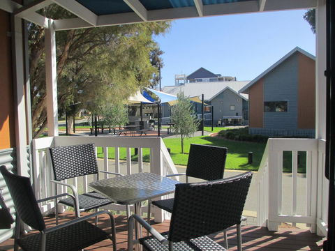 Mandurah Ocean Marina Chalets - Yamba Accommodation 40