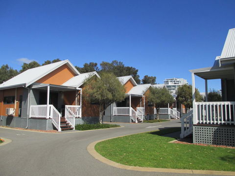 Mandurah Ocean Marina Chalets - Yamba Accommodation 37