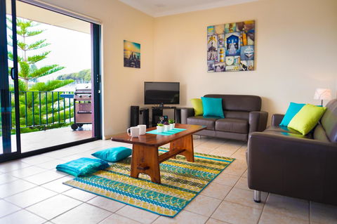 Cottesloe Sea Bliss Apartment - Yamba Accommodation 1
