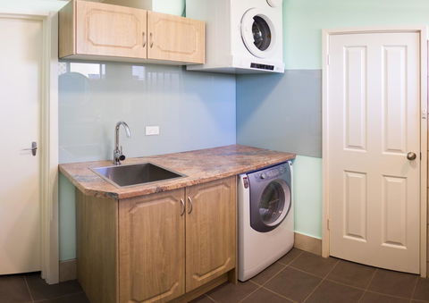 Cottesloe Sea Bliss Apartment - Yamba Accommodation 8