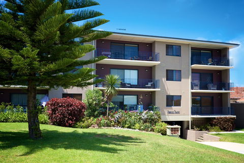 Cottesloe Sea Bliss Apartment - Yamba Accommodation 10