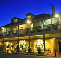 Clifton Motel  Grittleton Lodge - Yamba Accommodation