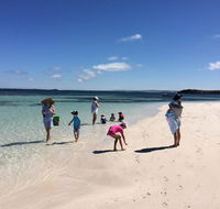 Acaciabnb - Yamba Accommodation