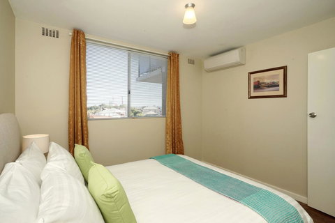 Freo Apartment - Yamba Accommodation 5