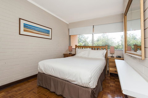 Rosalie 35 - Yamba Accommodation 16