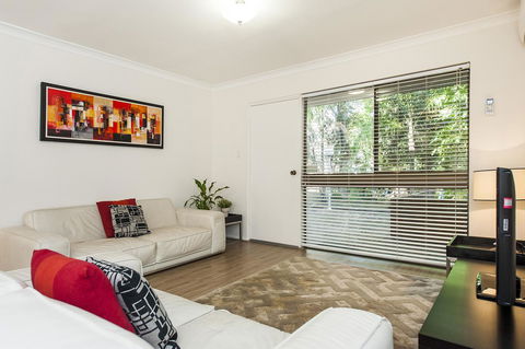 Forrest St - Yamba Accommodation 3