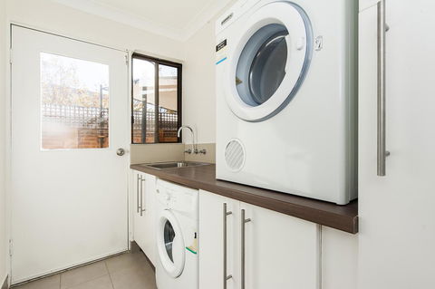 Forrest St - Yamba Accommodation 16