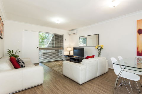 Forrest St - Yamba Accommodation 4
