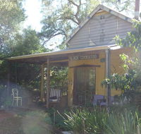 Black Cockatoo Lodge - Yamba Accommodation