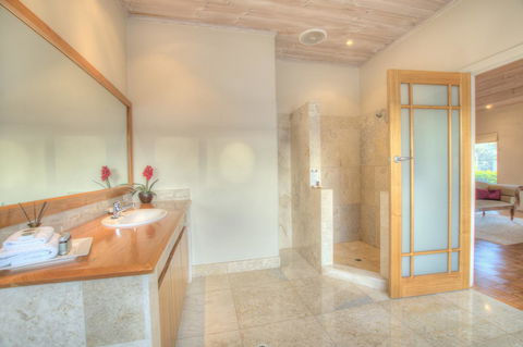 Moana Spa Villas - Prime Yallingup Location - Yamba Accommodation 30