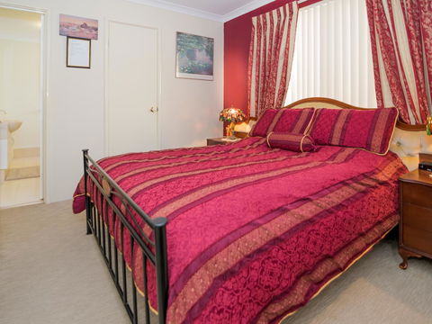Ascot On Swan Bed & Breakfast - Yamba Accommodation 2