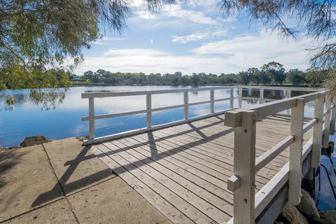 Ascot On Swan Bed & Breakfast - Yamba Accommodation 1