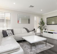 perth comfy stays - Yamba Accommodation