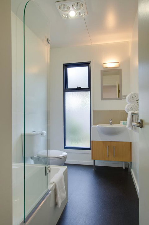 Swansea Beach Chalets - Yamba Accommodation 9