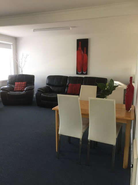 Old Pier Apartments - Yamba Accommodation 11