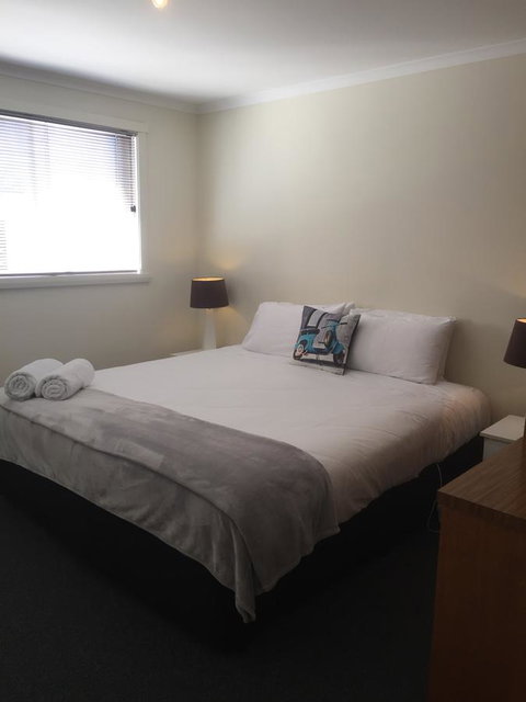 Old Pier Apartments - Yamba Accommodation 9