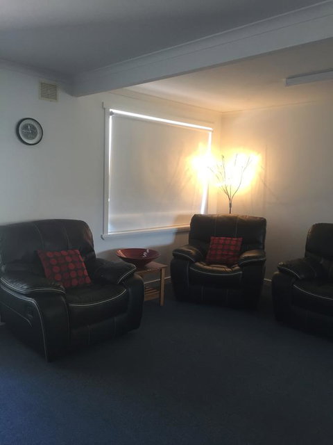 Old Pier Apartments - Yamba Accommodation 12