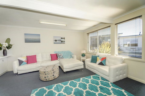 Old Pier Apartments - Yamba Accommodation 14