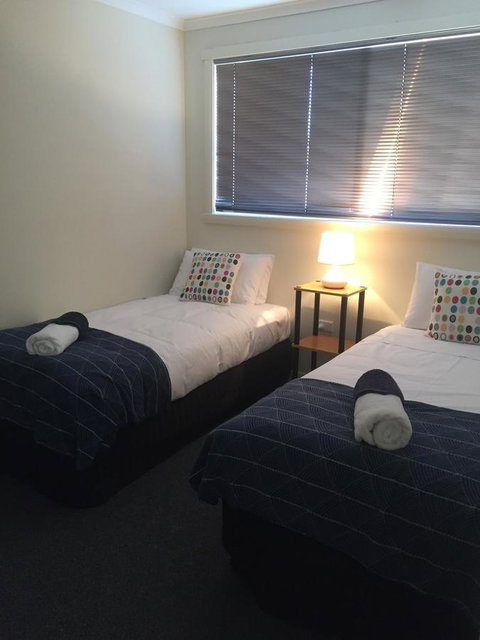 Old Pier Apartments - Yamba Accommodation 4