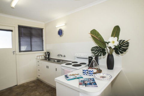 Old Pier Apartments - Yamba Accommodation 13
