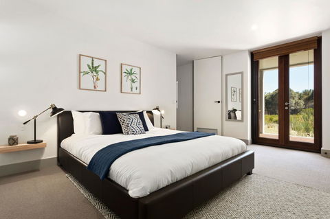 Tamar Solar Home - Yamba Accommodation 24