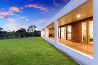 Book Greens Beach Accommodation Vacations Yamba Accommodation Yamba Accommodation
