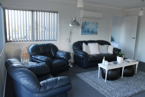 Bircoo Cottage Beach And Golf Getaway - Yamba Accommodation 6
