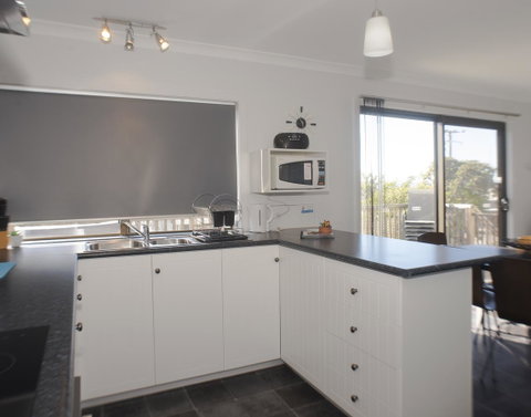 Bircoo Cottage Beach And Golf Getaway - Yamba Accommodation 4