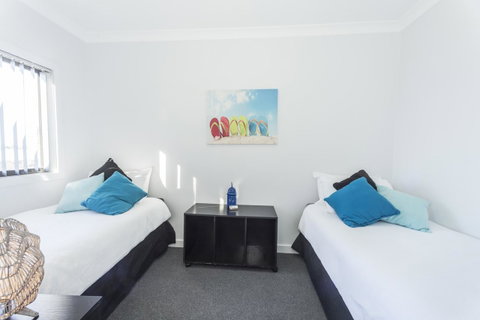 Bircoo Cottage Beach And Golf Getaway - Yamba Accommodation 2