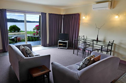 Smugglers Rest Apartments Dover - Yamba Accommodation 11