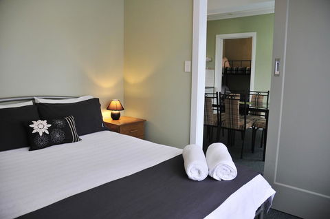 Smugglers Rest Apartments Dover - Yamba Accommodation 8