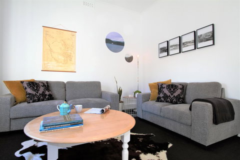 Horlock House - Yamba Accommodation 2