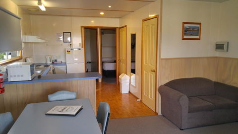 Bicheno Cabin Park - Yamba Accommodation 2