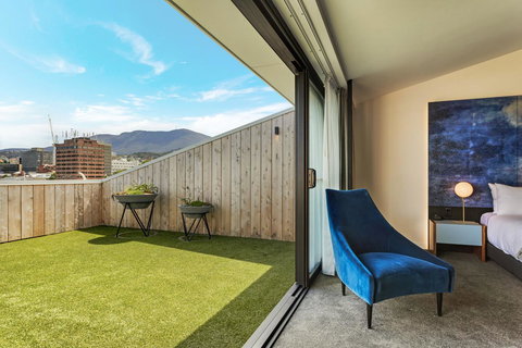 MACq 01 Hotel - Yamba Accommodation 6