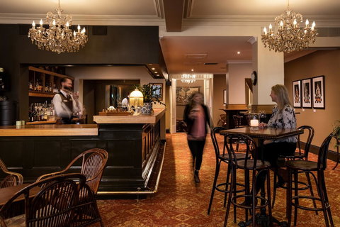 Hadley\'s Orient Hotel - Yamba Accommodation 15