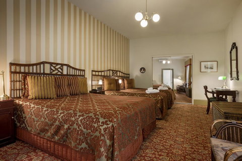 Hadley\'s Orient Hotel - Yamba Accommodation 21