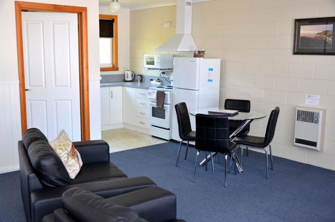 Castaway Holiday Apartments - Yamba Accommodation 23