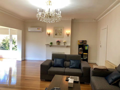 Riverbank Villa - Yamba Accommodation 3