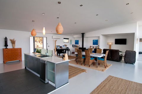 Sunset Bay Escape - Yamba Accommodation 39