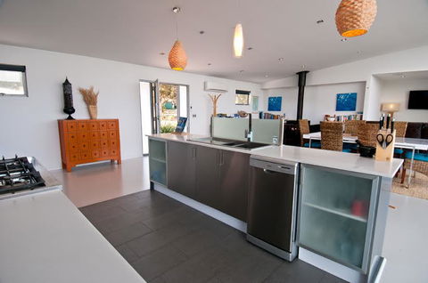 Sunset Bay Escape - Yamba Accommodation 41