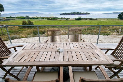 Sunset Bay Escape - Yamba Accommodation 35