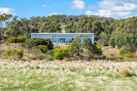 Sunset Bay Escape - Yamba Accommodation 4